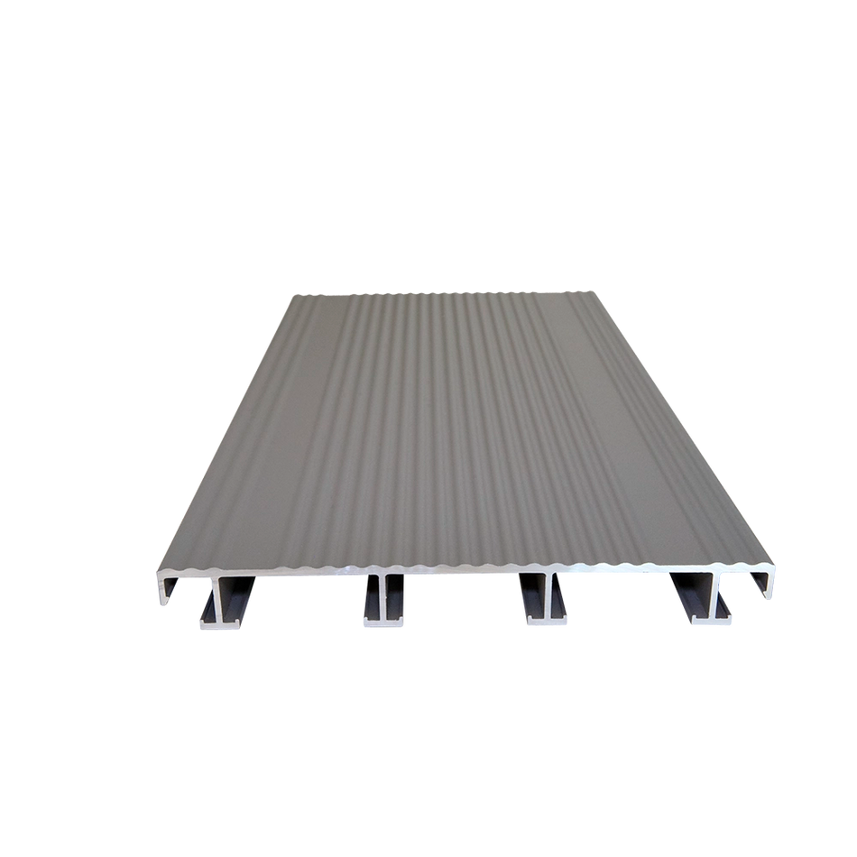 sanFLOOR Terrassendiele 162 gerillt - RAL 9007 Textur Graualuminium Vorderansicht