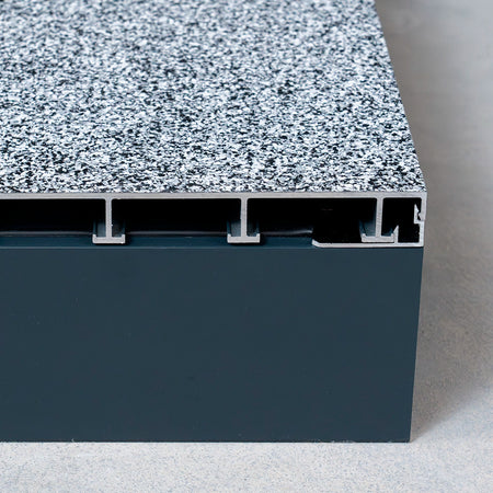 sanFLOOR Terrassendiele mit Abschlussprofil