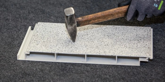 balkoFLOOR Hammertest an der Diele